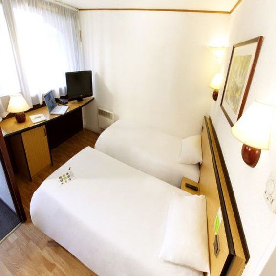 Campanile Saint-Avold Hotel Exterior photo